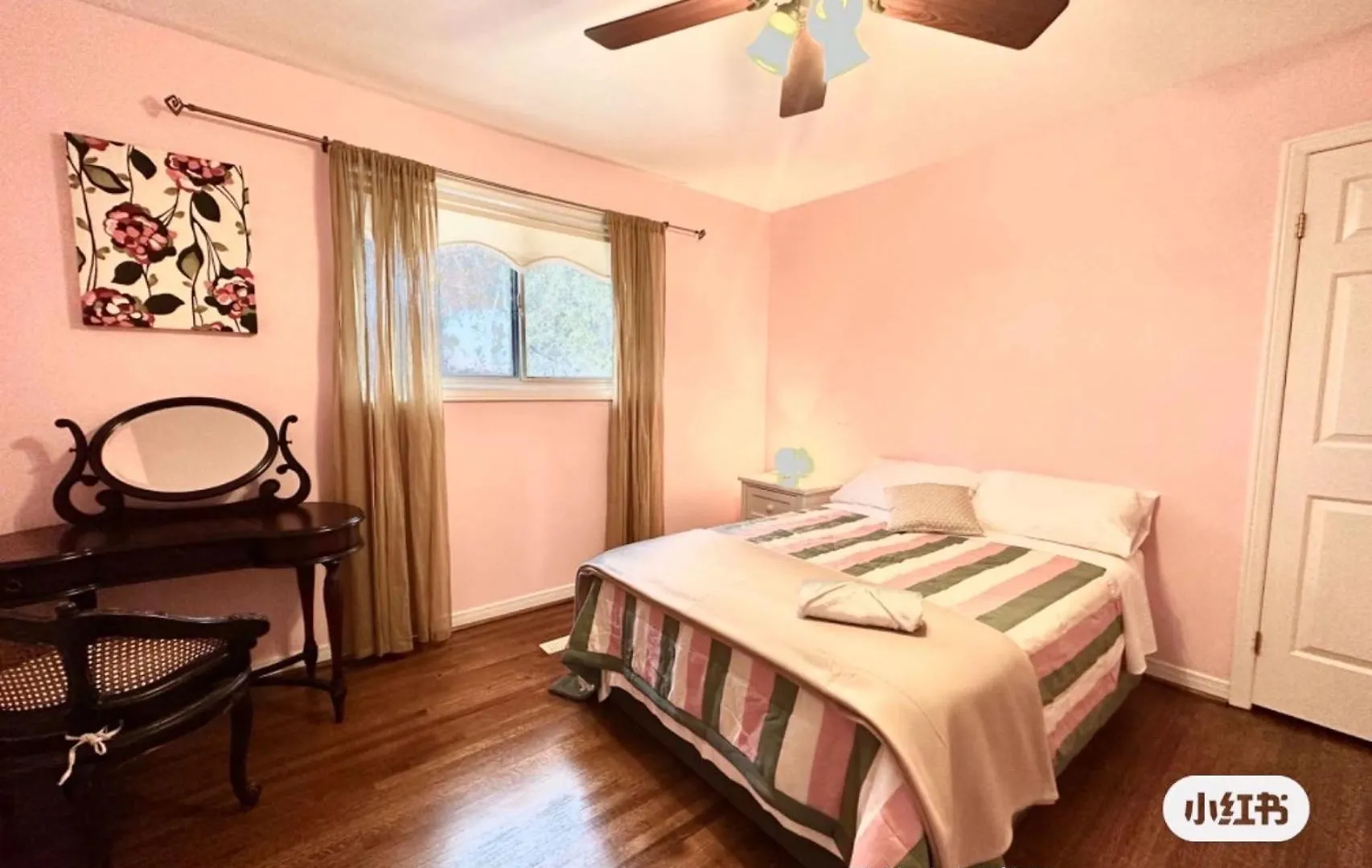 Vihome Toronto 0*,